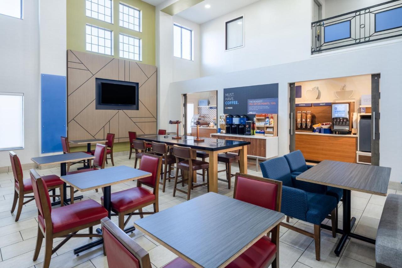 Holiday Inn Express Corydon By Ihg Exteriör bild
